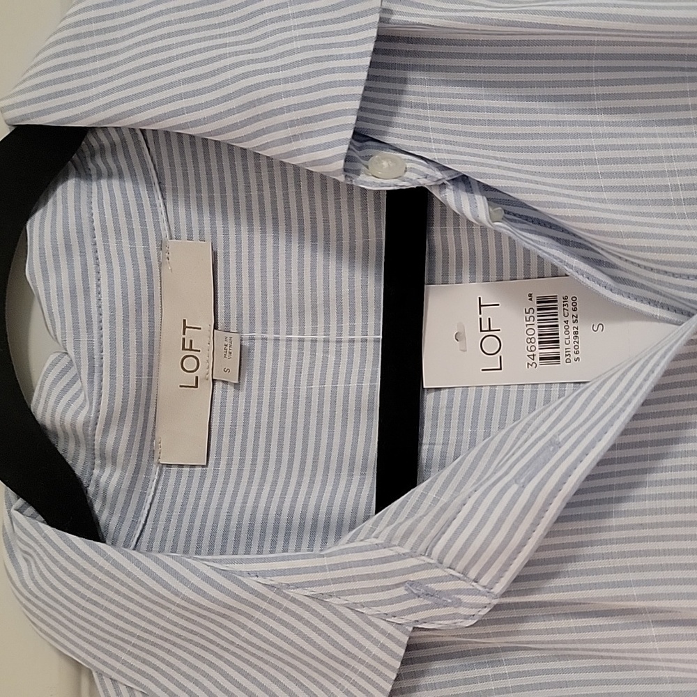 Loft Button down top - Picture 2 of 4